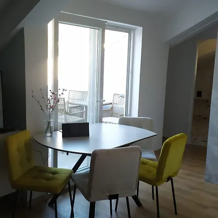 Beachside Loft Near Dubrovnik 公寓 *