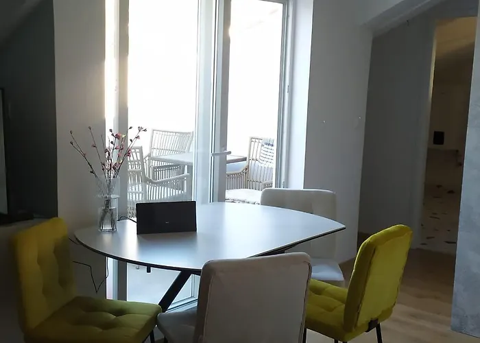 Beachside Loft Near Dubrovnik Daire *