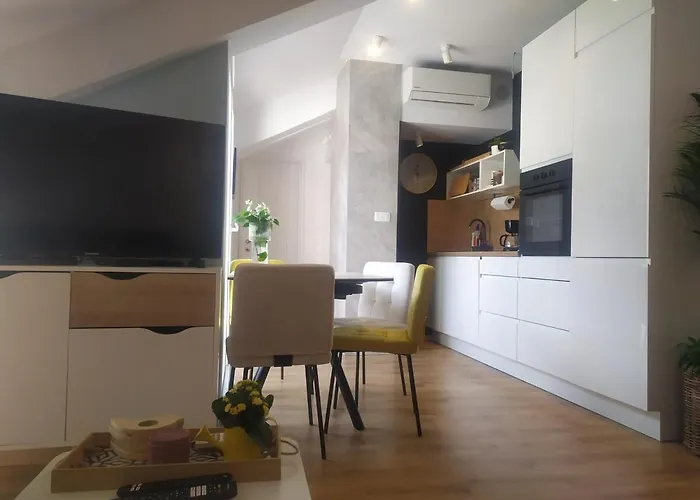 Beachside Loft Near Dubrovnik Daire