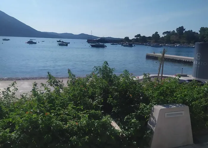 Beachside Loft Near Dubrovnik Daire Mlini